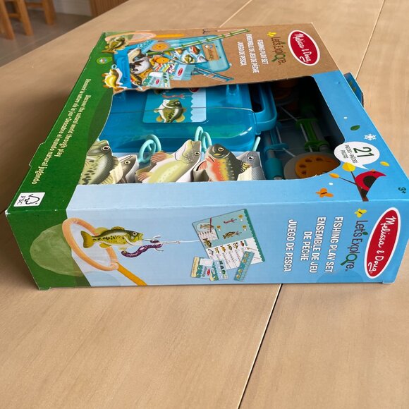 NEW Melissa & Doug Let’s Explore Fishing Play Set – 21 Pieces - FSC Certified - Picture 6 of 9